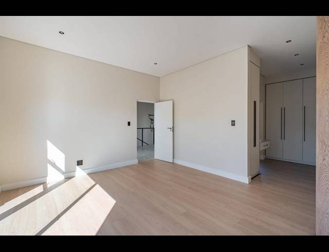 4 BEDROOM HOUSE FOR SALE IN FOUNTAINBROOK ESTATE